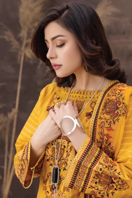Manizay Saqafat Fancy Lawn Unstitched 3Pcs- What U Wear