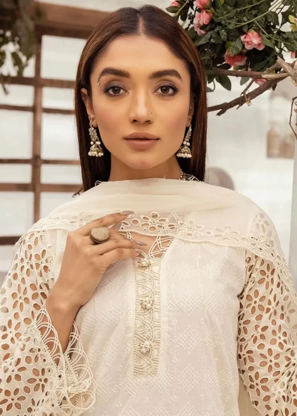 Mahees Exclusive Embroidered Lawn 3Pcs- What U Wear