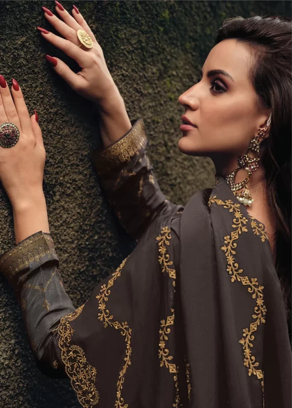 Vivek Jhalak Vol-4 Unstitched 3pcs-What U Wear