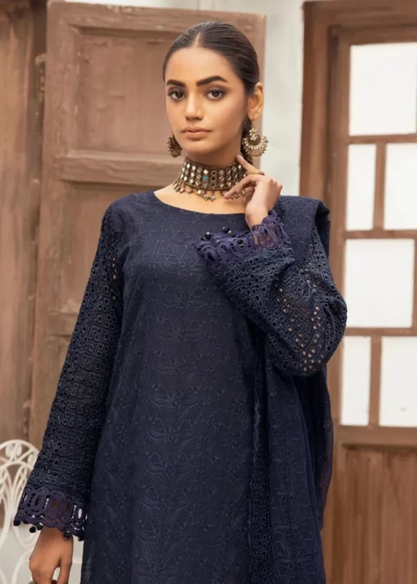 Mahees Exclusive Embroidered Lawn 3Pcs- What U Wear