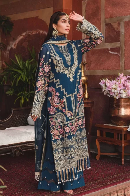 Freesia Miraj-What U Wear