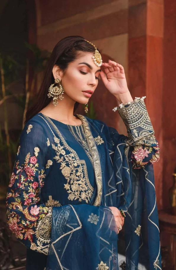 Freesia Miraj Wedding-What U Wear (17)