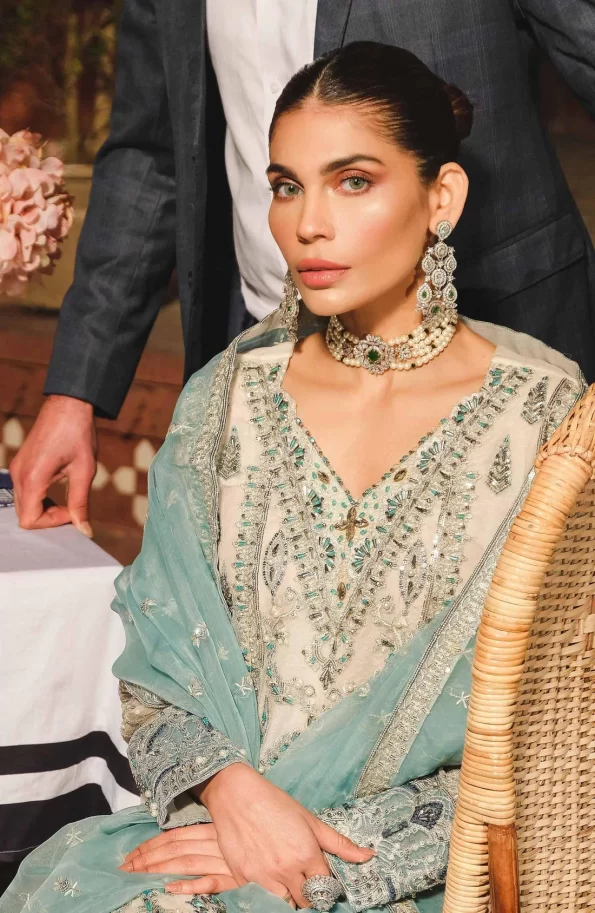 Freesia Miraj Wedding-What U Wear (8)