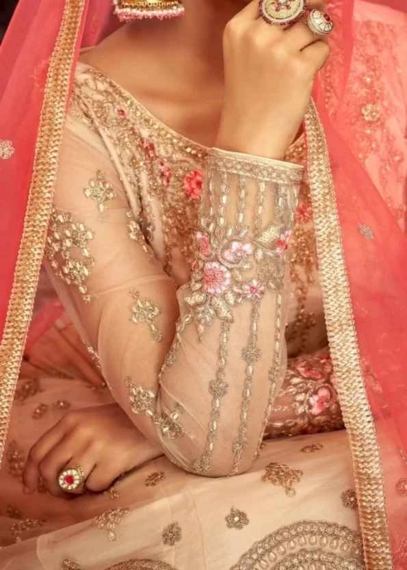 Hot Lady Nasheen Gowns-What U Wear (10)