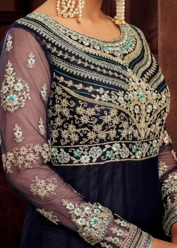 Hot Lady Nasheen Gowns-What U Wear (4)