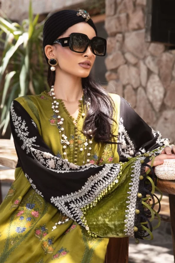 Maria B Luxury Unstitched-01- What U Wear (18)