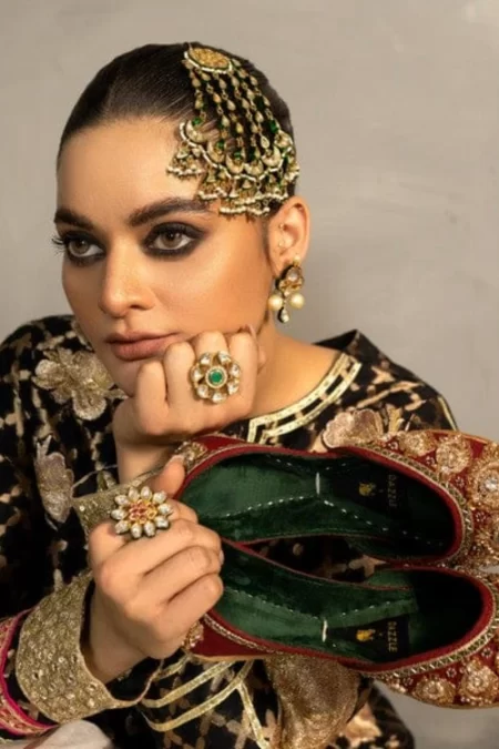 Dazzle SHAHI-KHUSSA (Dazzle PK)- What U Wear