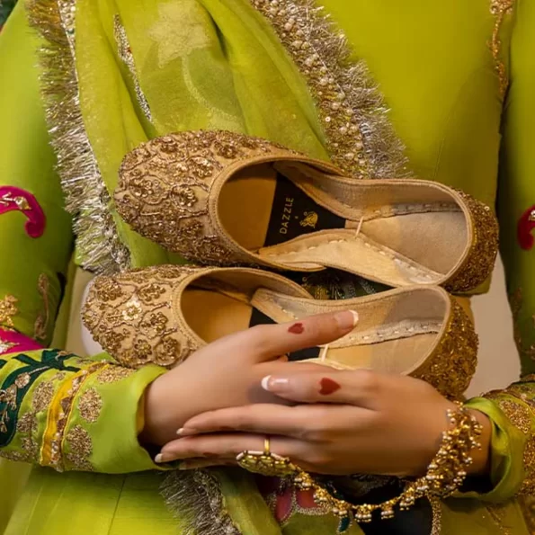 Dazzle ANCHAL (GOLD)-KHUSSA (Dazzle PK)- What U Wear