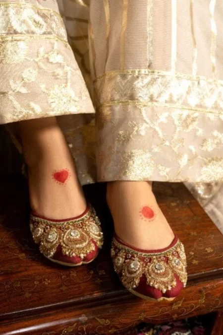 Dazzle SHAHI-KHUSSA (Dazzle PK)- What U Wear