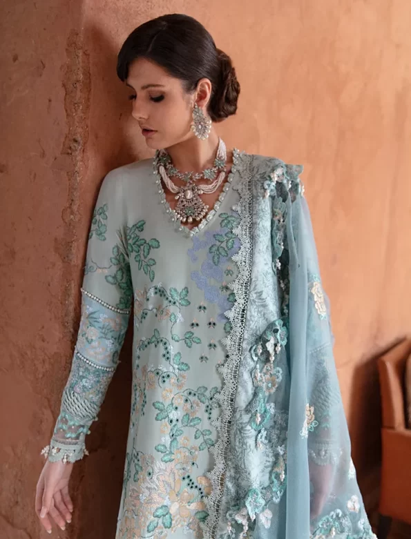 Republic Womenswear -Amaani Luxury Lawn-Nora-D3-B- What U Wear