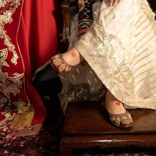 Dazzle SHAHI-KHUSSA (Dazzle PK)- What U Wear