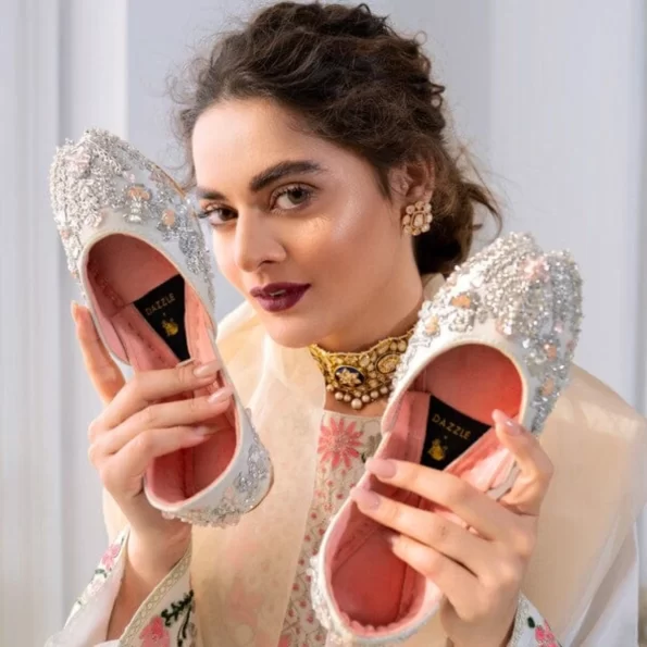 Dazzle TAJ-KHUSSA (Dazzle PK)- What U wear