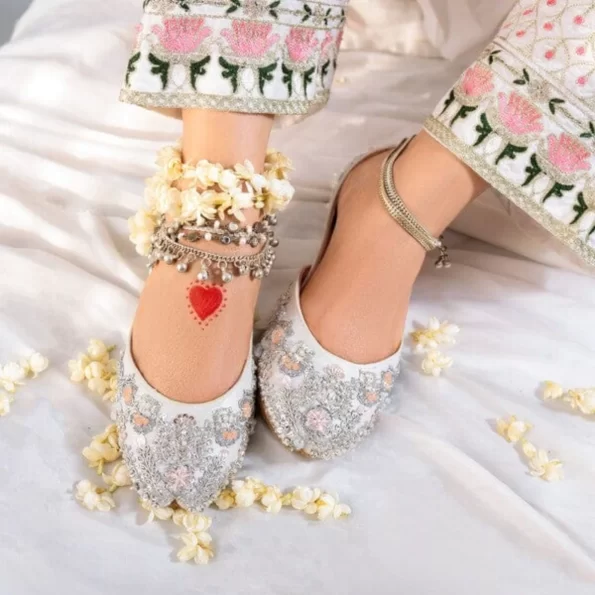 Dazzle TAJ-KHUSSA (Dazzle PK)- What U wear