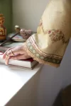Aabyaan Afsaneh Unstitched Luxury Lawn 3pcs- What U Wear