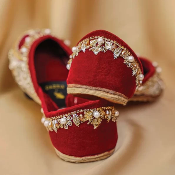 Dazzle AZAL (RED)-KHUSSA (Dazzle PK)- What U Wear