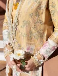 Republic Womenswear -Amaani Luxury Lawn-Aleah-D8-A- What U Wear
