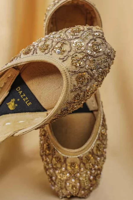 Dazzle ANCHAL (GOLD)-KHUSSA (Dazzle PK)- What U Wear