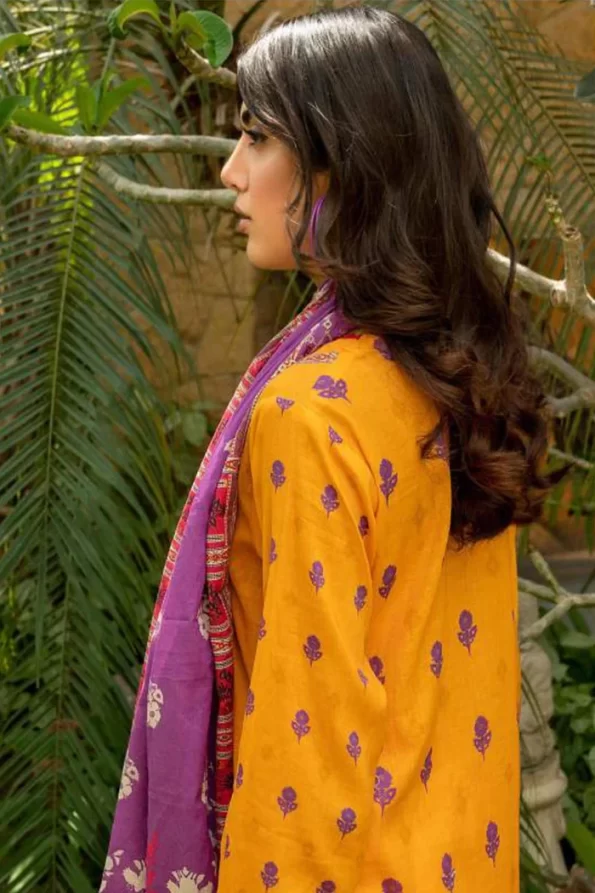 Maahru Embroidered Lawn Unstitched 3Pcs- What U Wear