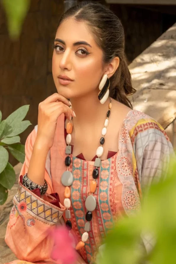 Maahru Embroidered Lawn Unstitched 3Pcs- What U Wear