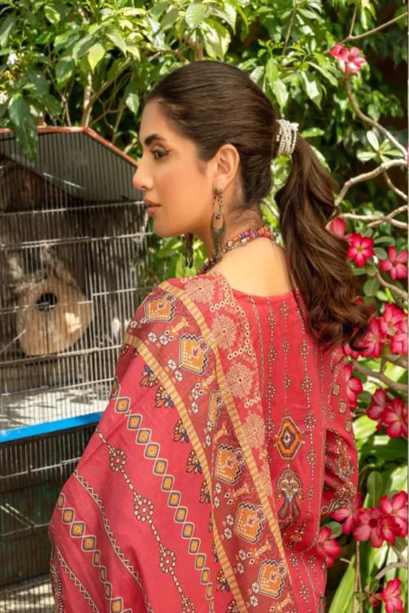 Maahru Embroidered Lawn Unstitched 3Pcs- What U Wear