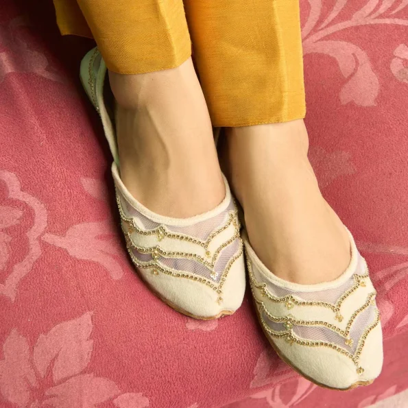 Dazzle MAAH E ROOH Khussa- What U Wear