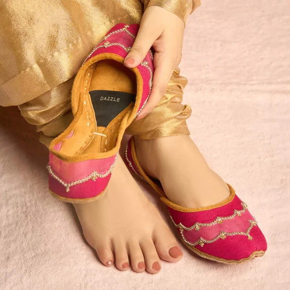 Dazzle SUMEYRA- Khussa- What U Wear