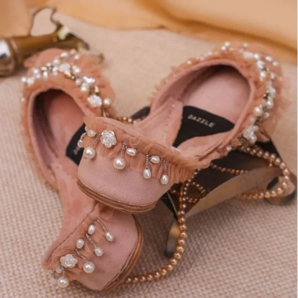 Dazzle BAROQUE- A Dreamy Cinderella Shoe- What U Wear