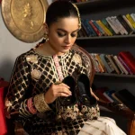 Dazzle ROYAL JEWEL- Khussa- What U Wear