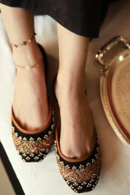 Dazzle-ADELE (BLACK) Khussa- What U Wear