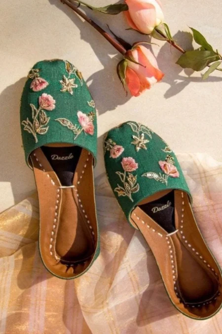 Dazzle-EMERALD- Khussa- What U Wear