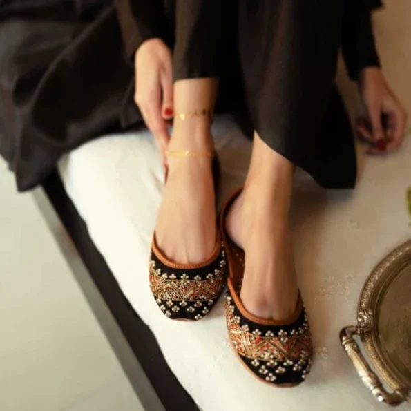 Dazzle-ADELE (BLACK) Khussa- What U Wear