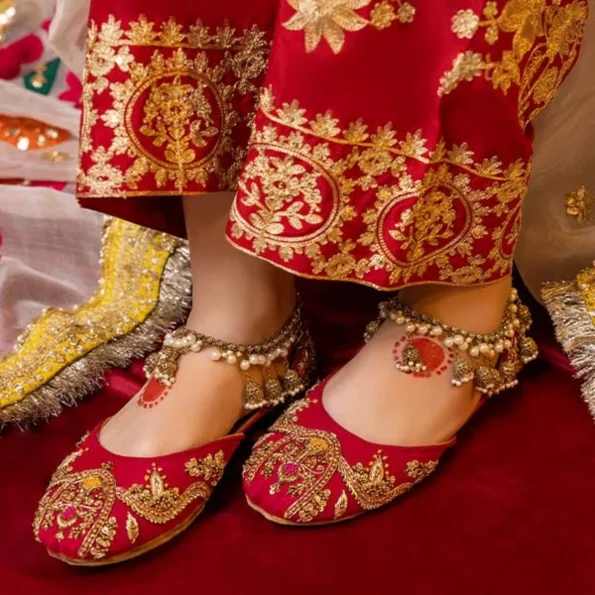 Dazzle-SHABNAM- What U Wear