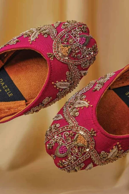 Dazzle-SHABNAM- What U Wear