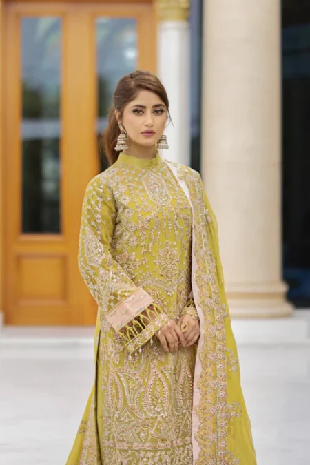 Emaan Adeel- ISHQ AATISH Luxury 3pc- FARAH- What U Wear