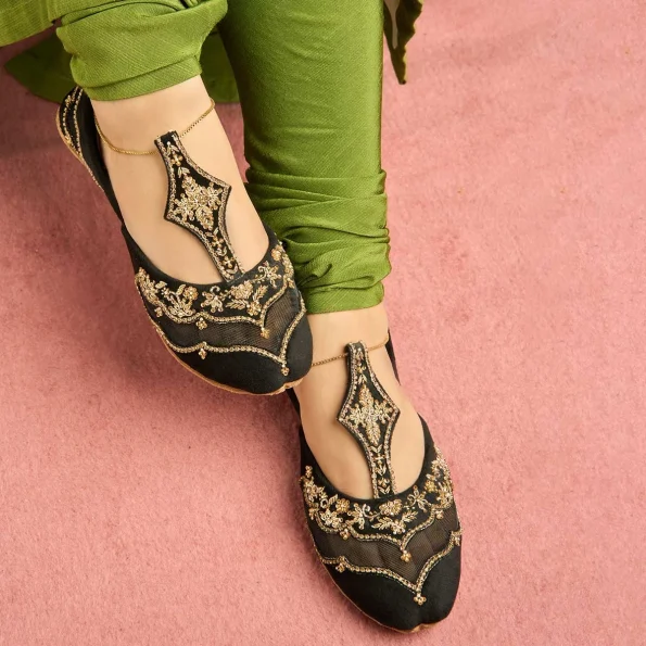 Dazzle SEYAHI- Jutti- What U Wear