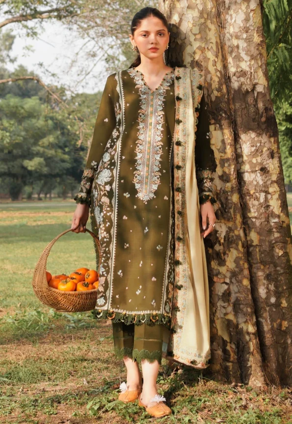 Zaha URSIYA Luxury Embroidered Slub Khaddar 3pc-05
