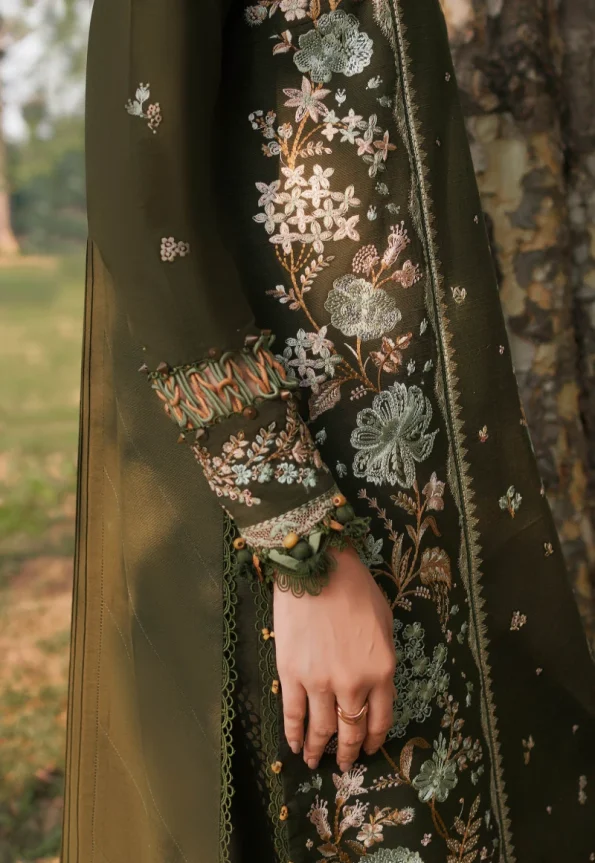 Zaha URSIYA Luxury Embroidered Slub Khaddar 3pc-05