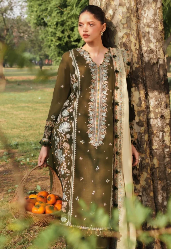 Zaha URSIYA Luxury Embroidered Slub Khaddar 3pc-05