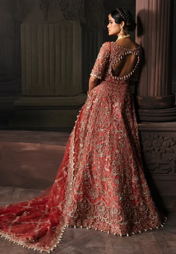 Afrozeh The Bride’s Edit ’23- Lavinia