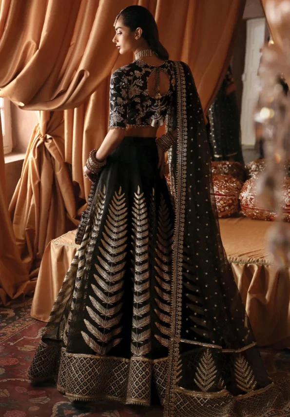 Afrozeh – Divani-Formal Collection -The Silk Edit -Zareen-05