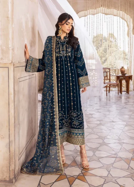 AIK- BAAGH-LOOK 01 Luxury Embroidered Velvet Suit- What U Wear