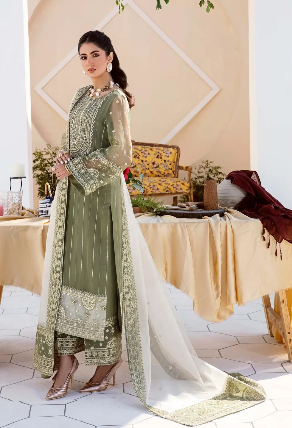 Akbar Aslam- Organza Suit-REHEMA-02