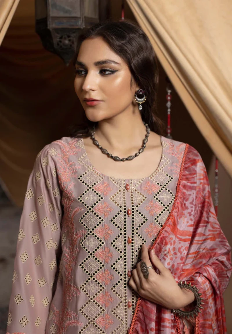 Adans Libas By Hafsa Zia Embroidered Lawn 3pcs