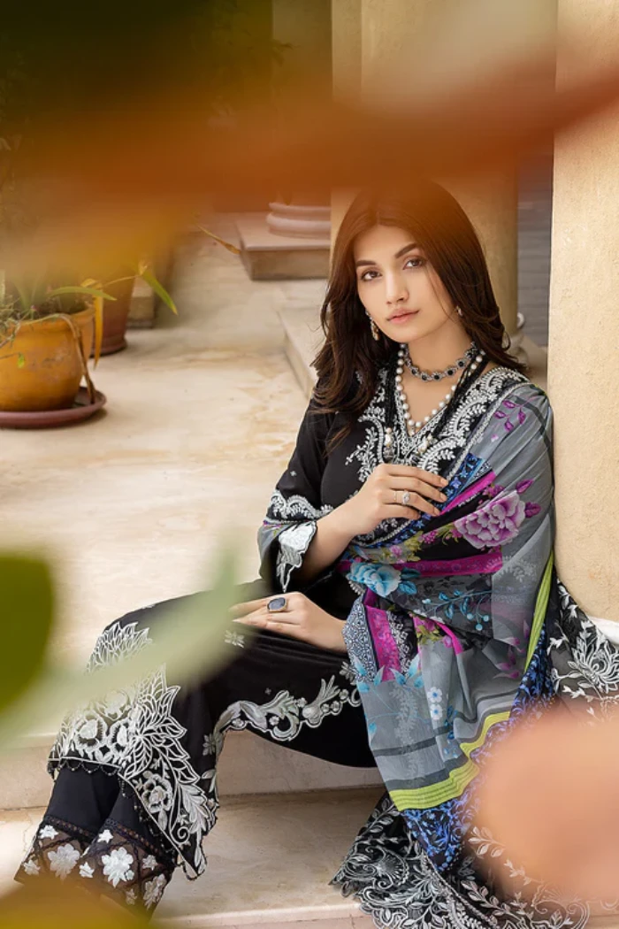 Azure Luxury Lawn Jacquard 3Pcs- What U Wear