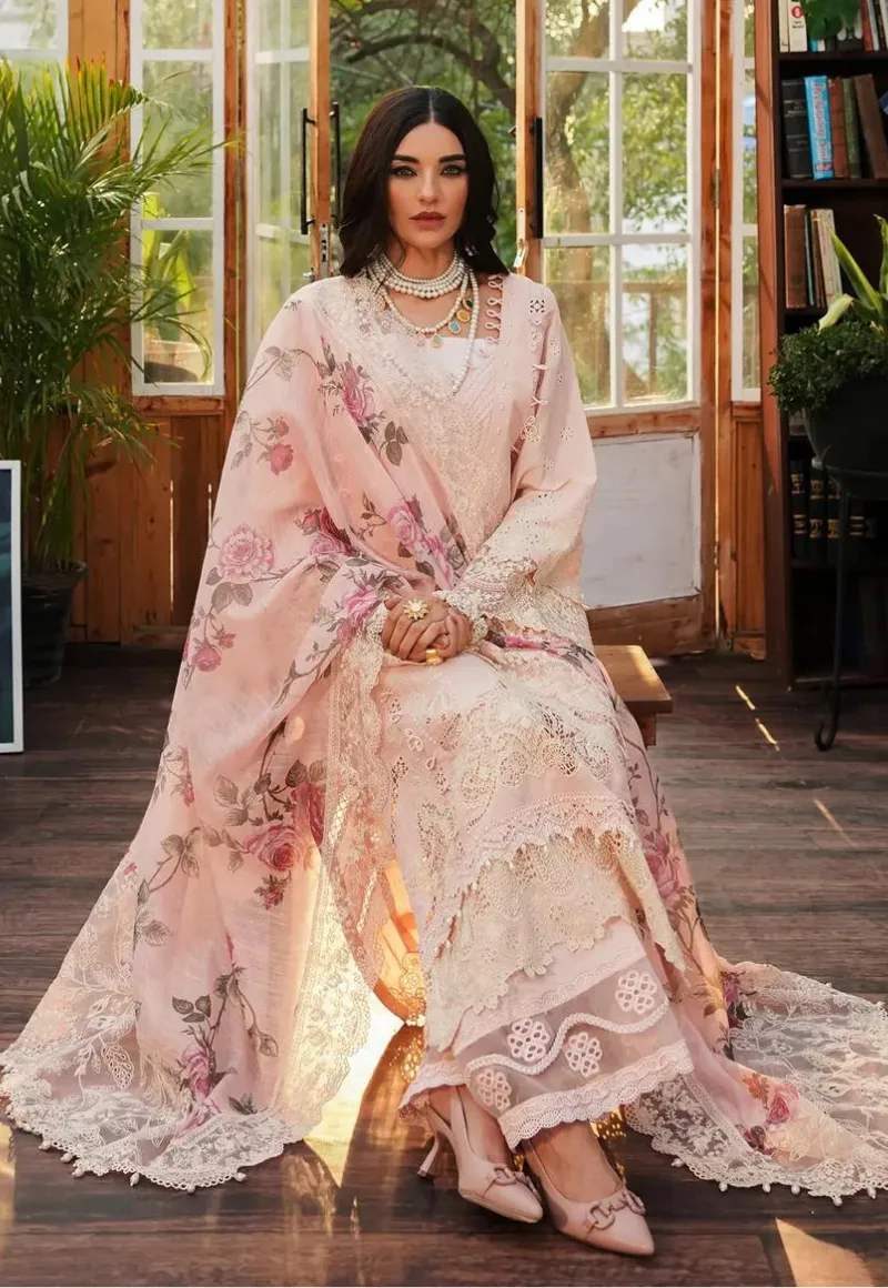 KAHF- Luxury Lawn 3pcs Suit-Coralyn