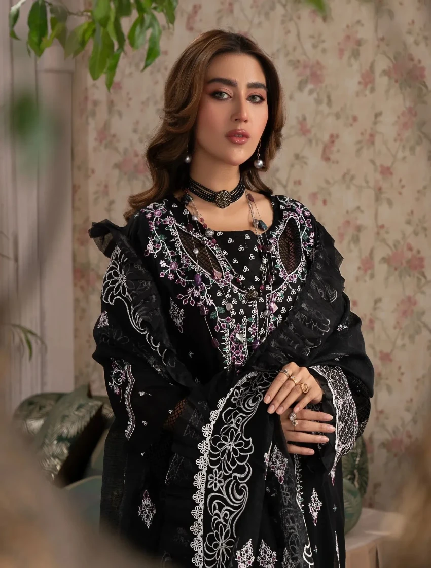 Manizay Gul Maina Embroidered Lawn 3pcs-01