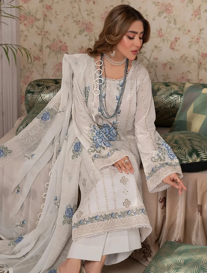 Manizay Gul Maina Embroidered Lawn 3pcs-07