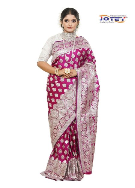 Floral Woven Pure Banarasi Silk Saree in Purple
