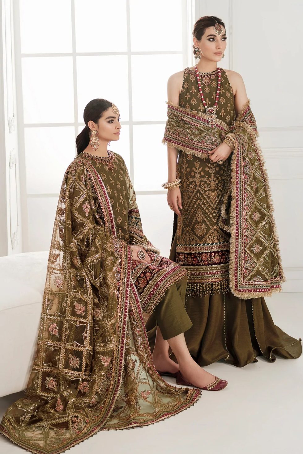 BAROQUE Chantelle Unstitched Embroidered Chiffon 3Pc Suit CH10-D06 3 BAROQUE Chantelle Unstitched Embroidered Chiffon 3Pc