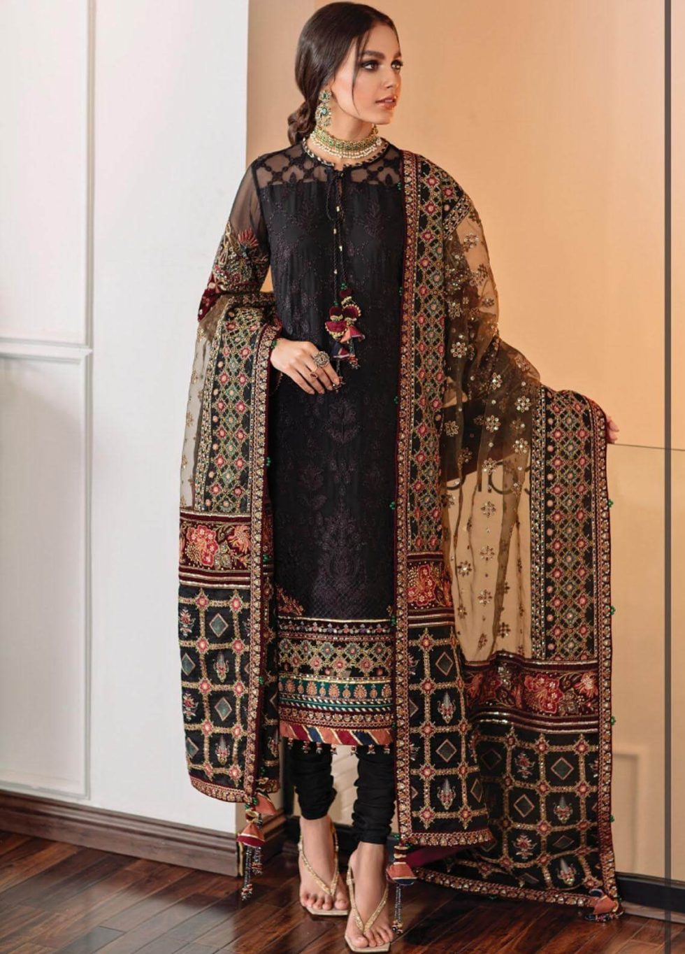 BAROQUE Chantelle Embroidered Chiffon Unstitched 3Pc Suit EC-04 3 BAROQUE Chantelle Embroidered Chiffon
